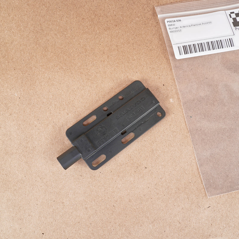 03-16 OEM BMW Comfort Access Antenna Exterior X5 X6 335i 328i 6922212 E70 E84