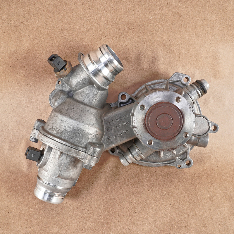 06-10 OEM BMW Water Pump w/Thermostat X5 4.8i N62 N62TU V8 7524552 E70 E60 E65