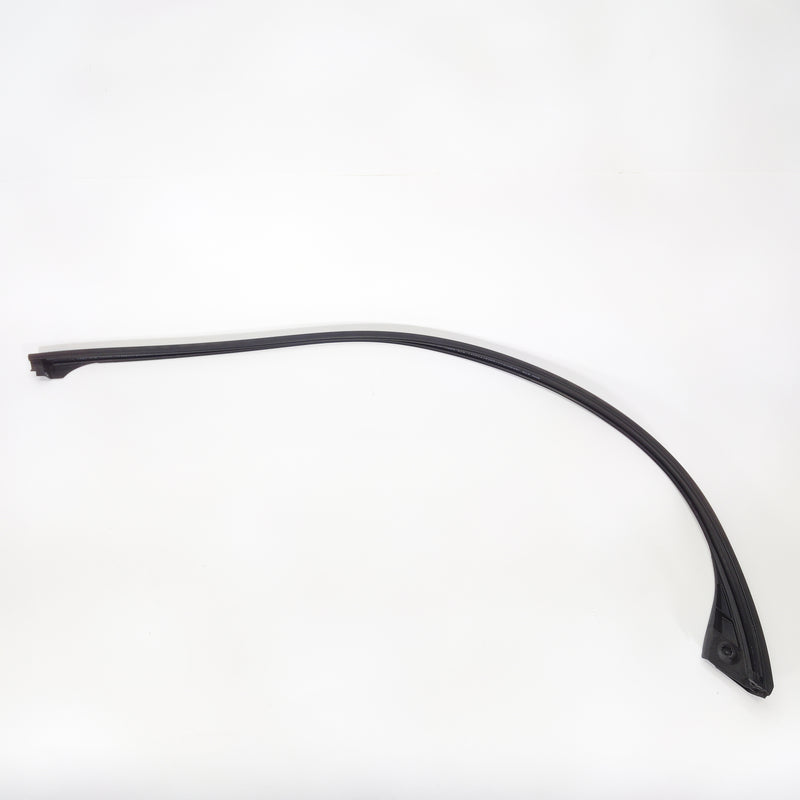 07-13 OEM BMW Front Right Door Window Seal X5 7208584 E70