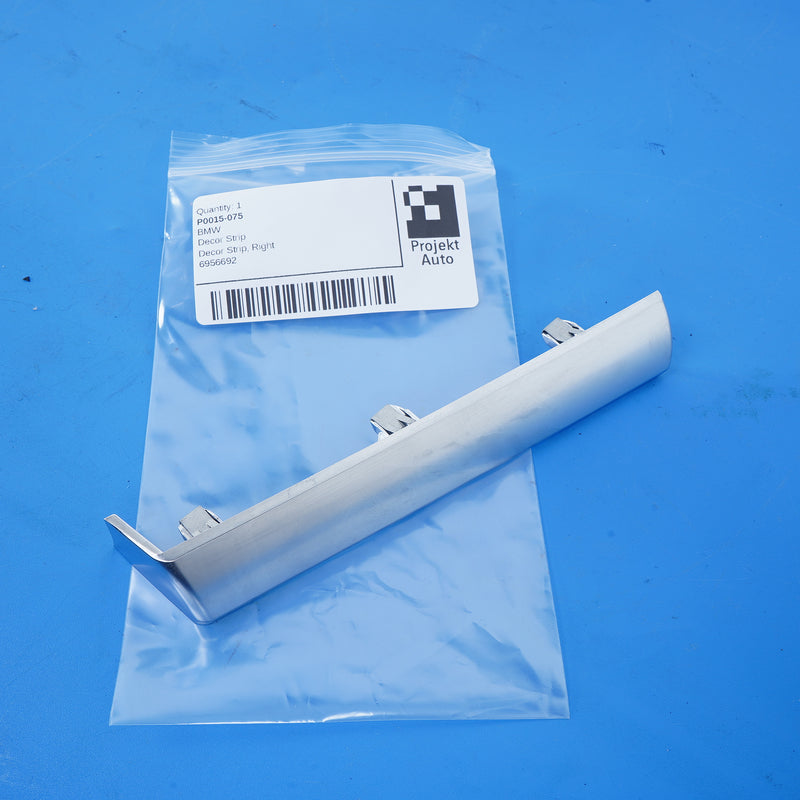 07-14 OEM BMW Right Vent Decor Strip 6956692 E70 E71