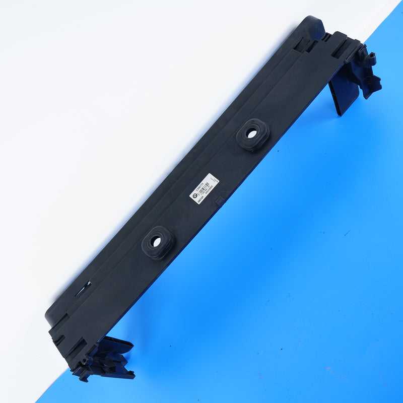 09-12 OEM BMW Radiator Cover 750i 760i 7599666 F01 F02 F04