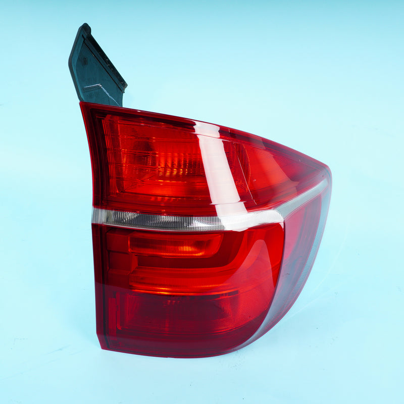10-13 OEM BMW Rear Right Outter Tail Light X5M X5 LCI 7227792 E70