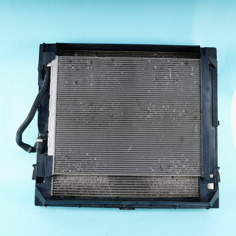 14-19 OEM BMW Cooling Assembly X5 X6 50i N63TU 7589467 F15 F16