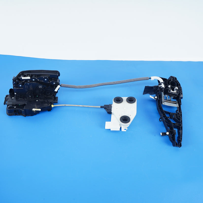 14-19 OEM BMW Front Right Soft Close Door Lock Actuator X5 X6 X7 750i 7281948