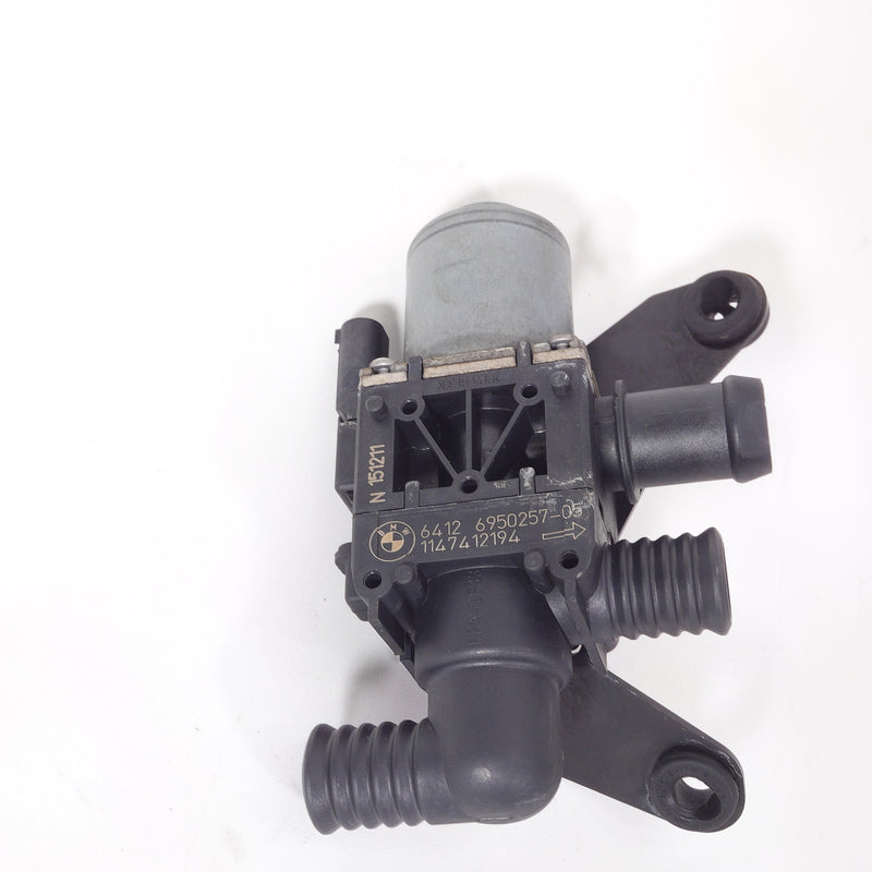 16-18 OEM BMW Heater Control Valve Hybrid X5 xDrive40e 6950257 F15