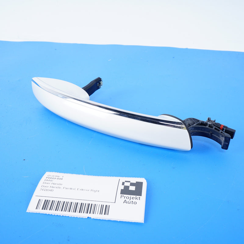 16-19 OEM BMW Right Door Handle Mineral White A96 Comfort Access 7411040 G12