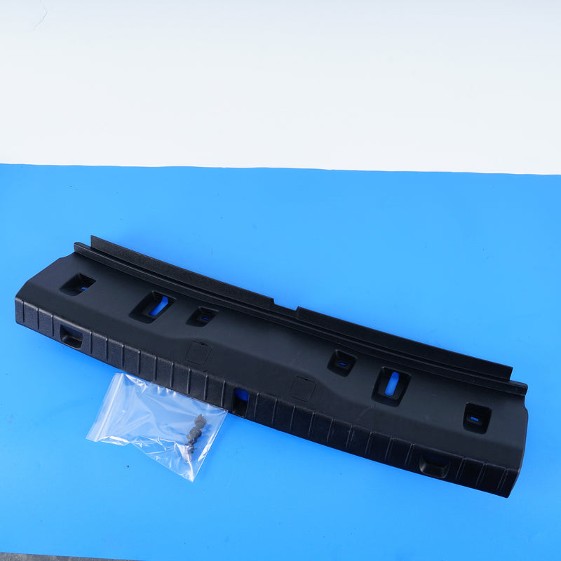 16-19 OEM BMW Trunk Sill Cover 7 Series 7344675 G12