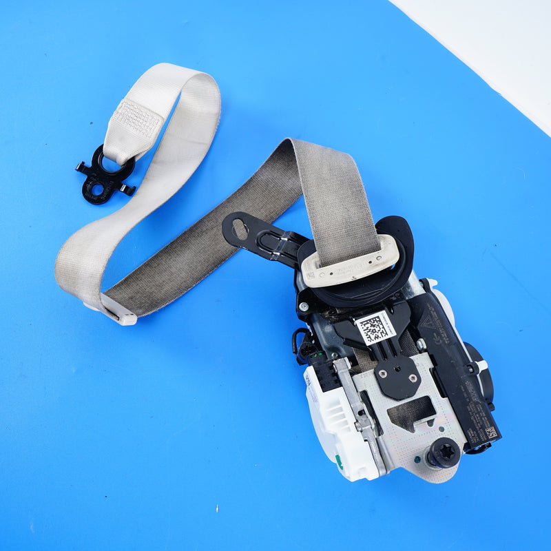 16-22 OEM BMW Front Left Driver Seat Belt Ivory White 7 Series 7402431 G12