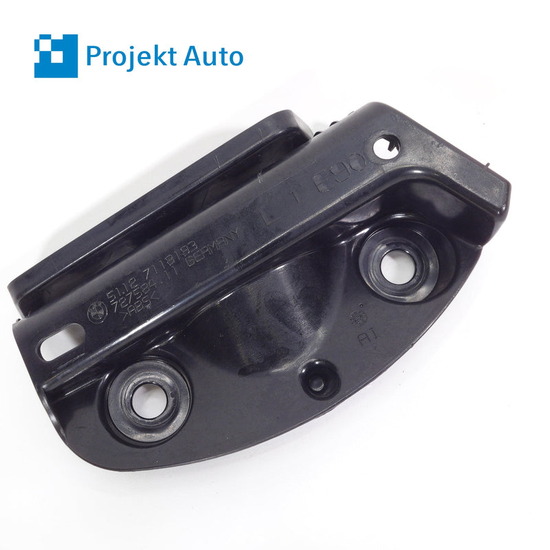 05-11 OEM BMW Rear Left Bracket Tail Light Mount 7118193 E90