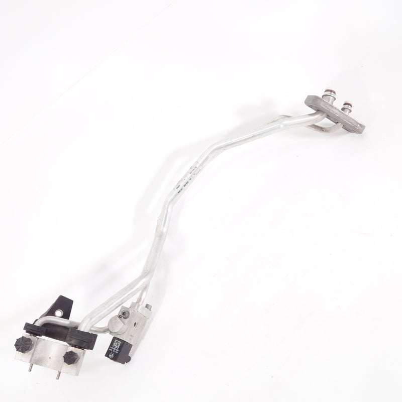 OEM BMW Dual AC Line for R134a w/Shutoff Valve 2016 X5 xDrive40e 9253000 F15